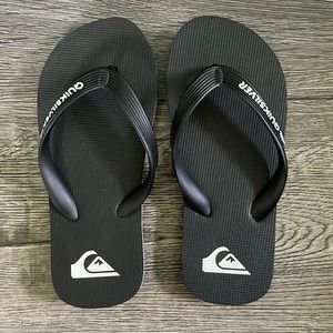Quiksilver Boys Slippers (Flip Flops), size 13, NWOT